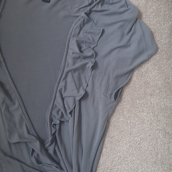 Banana Republic wraparound dress - Picture 3 of 5